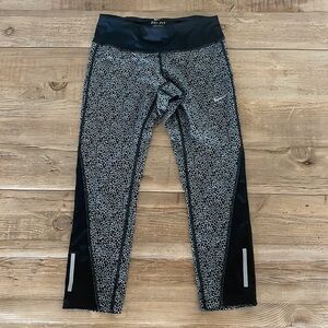 Nike Dr-Fit Cropped Pants Size XS